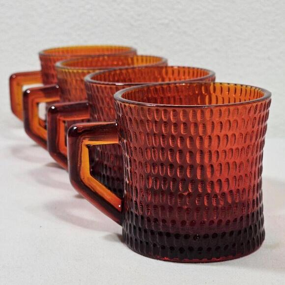 Set of 4 Vintage Mid Century Ruby Red Amberina Hobnail Cup Mug UV Light Reactive - Picture 1 of 11